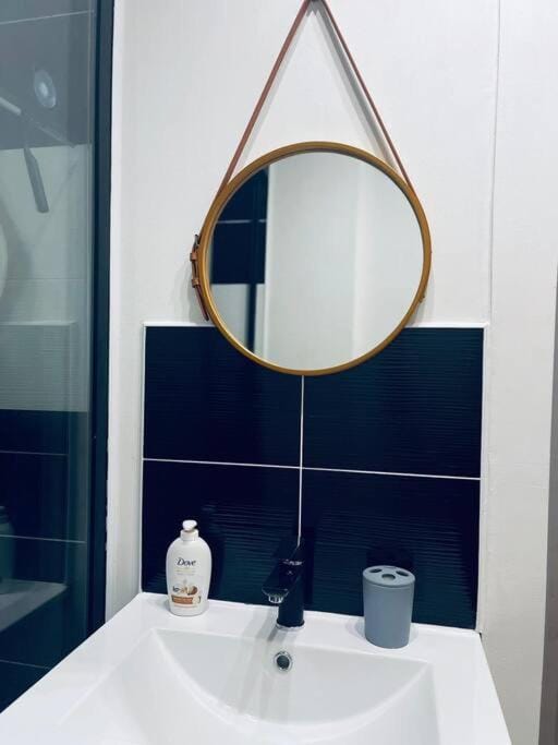 Le Black and White studio centre-ville historique Apartment in Bourges