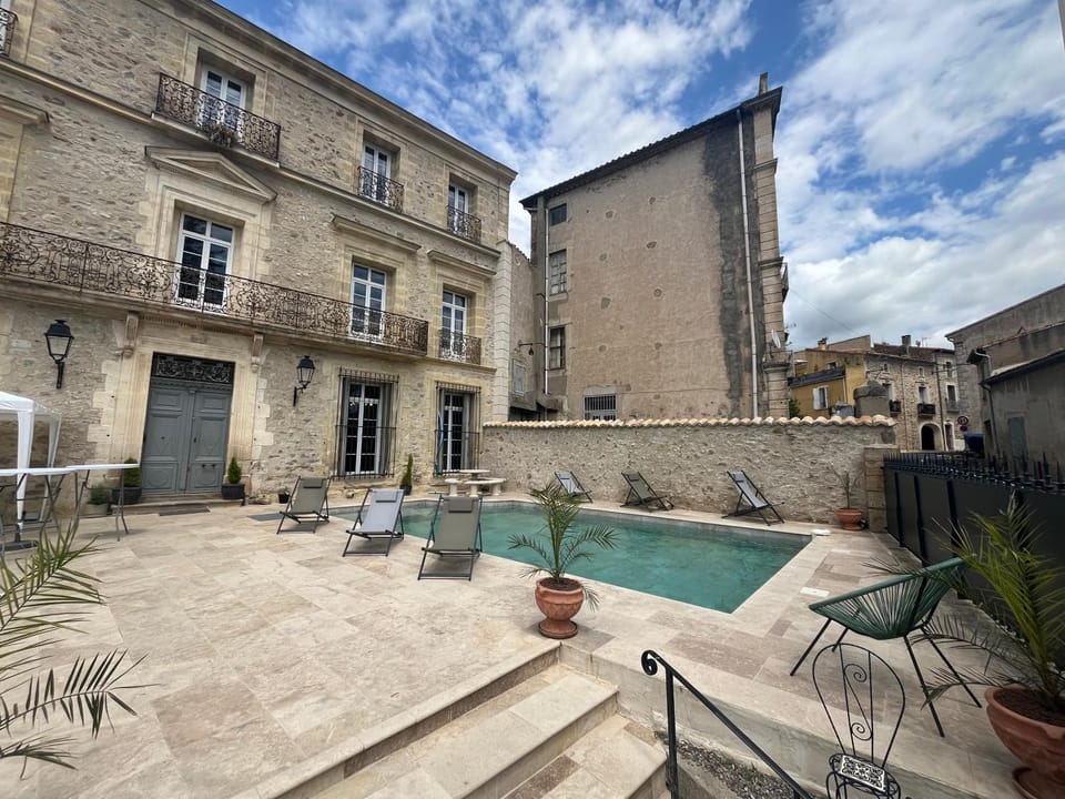 Property building, Balcony/Terrace, Swimming pool, sunbed, Internal: Not applicable to any particular room