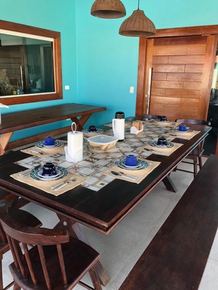 Food and drinks, Dining area, Food