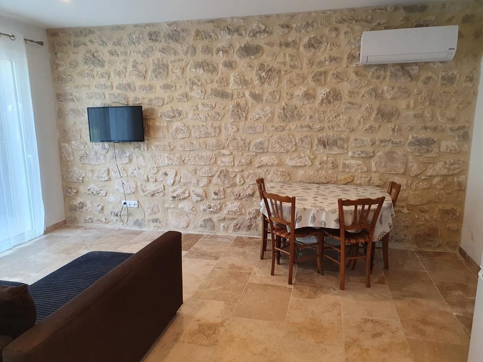 Petite maison en campagne House in Pernes-les-Fontaines