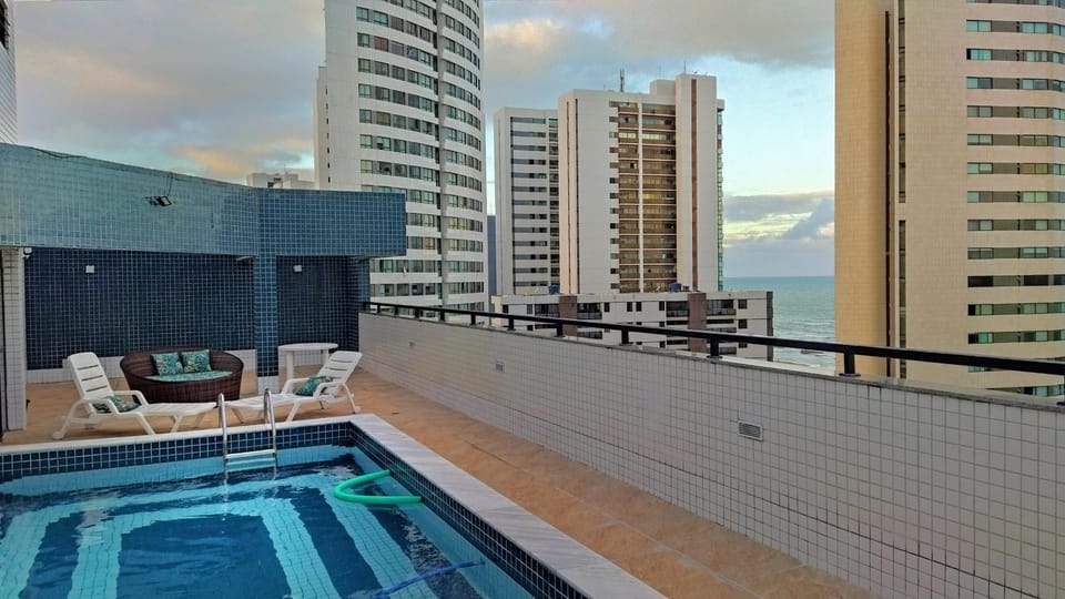 Property building, Patio, Balcony/Terrace, Pool view, Sea view, Swimming pool, sunbed