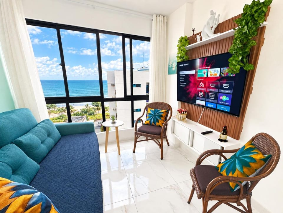 TV and multimedia, Living room, Decorative detail, Sea view, furniture