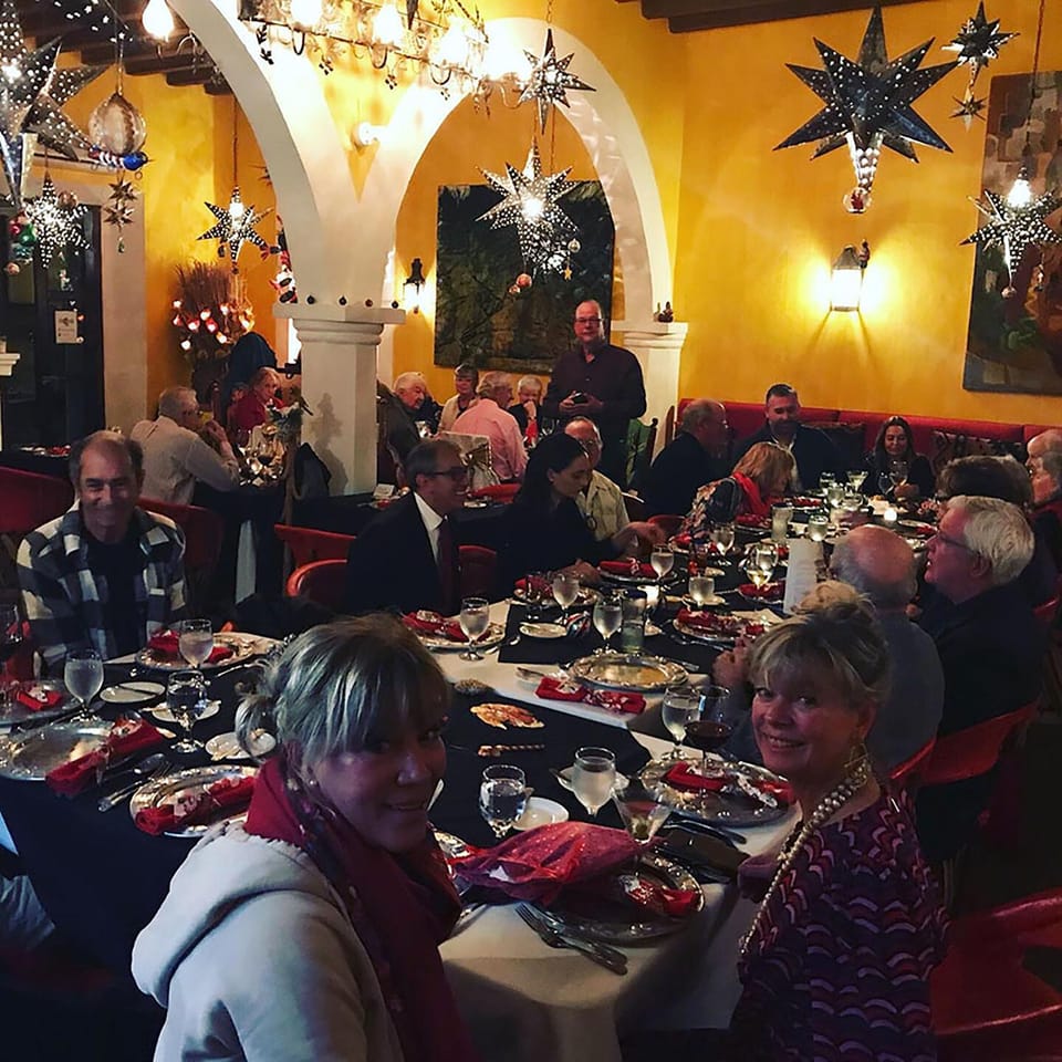 Restaurant/places to eat, Restaurant/places to eat, Food and drinks, Food, group of guests, wedding