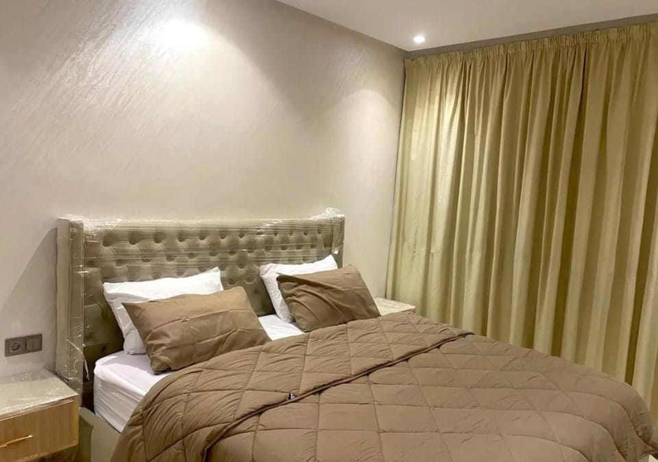 Bed, Night, Photo of the whole room, Bedroom