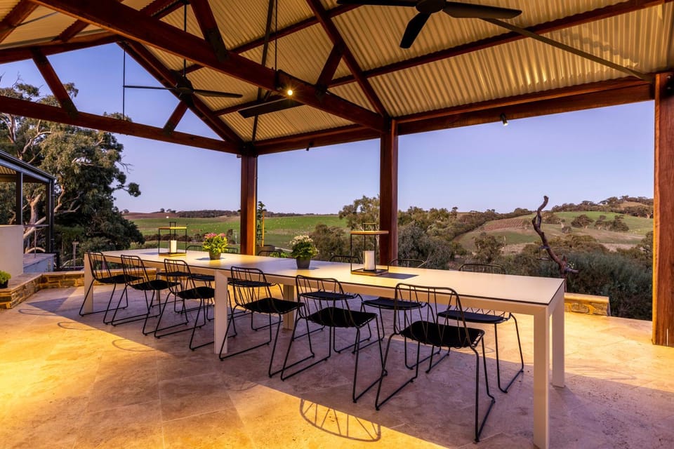 Patio, Dining area