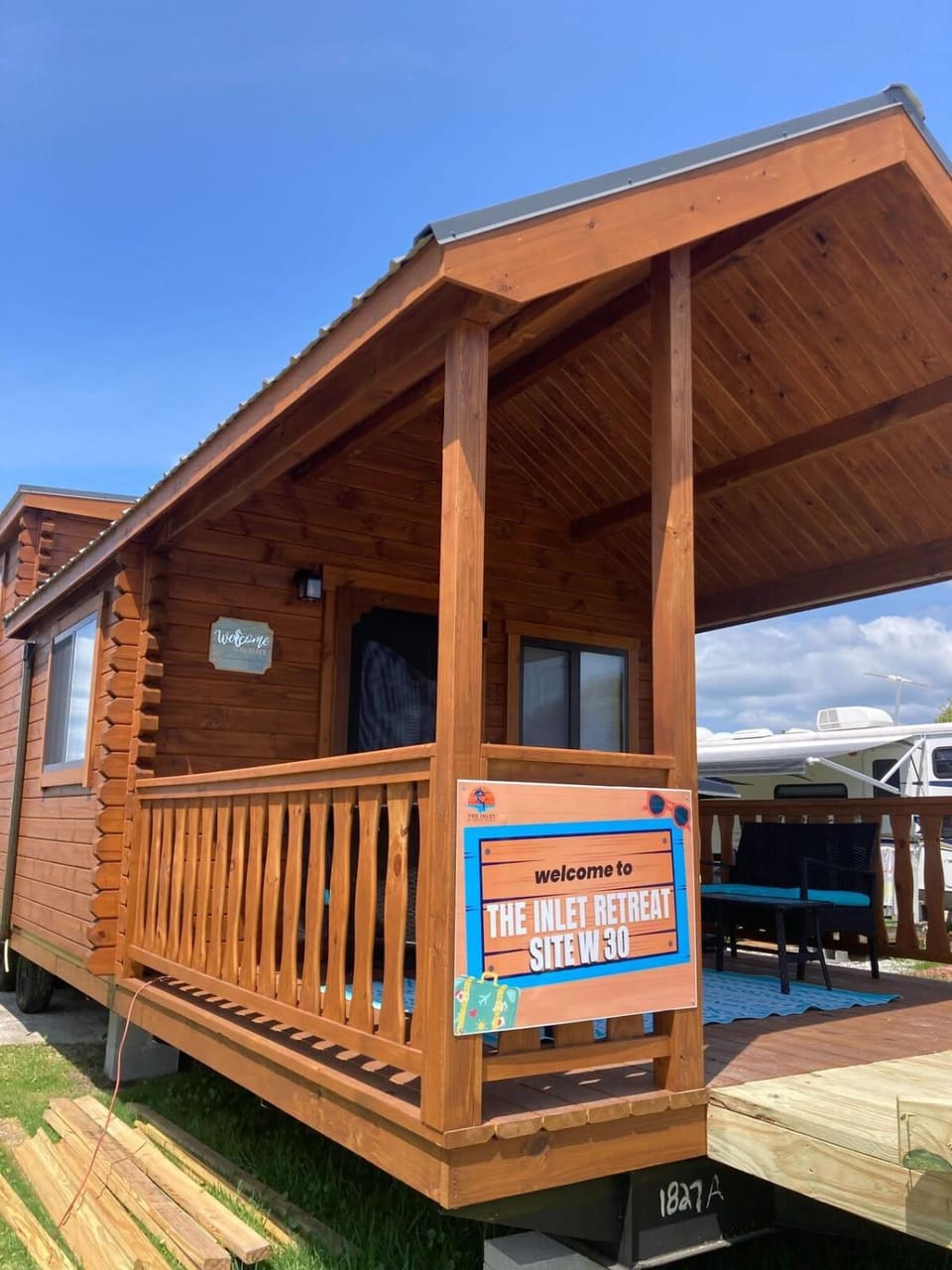 Unique Cabin Near Surf City with Loft and Parking Cabin in Surf City