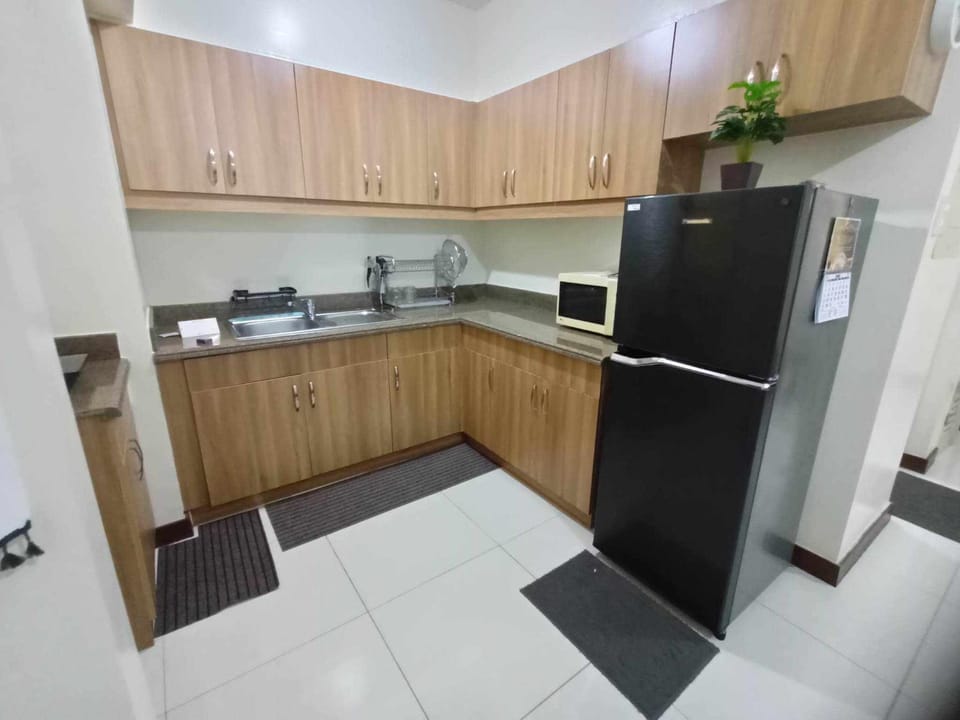 Kitchen or kitchenette, dishwasher