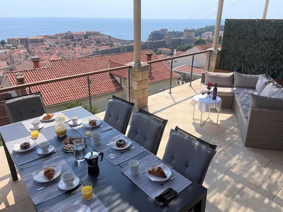 Dalmatins MillionDollar sea view House in Dubrovnik