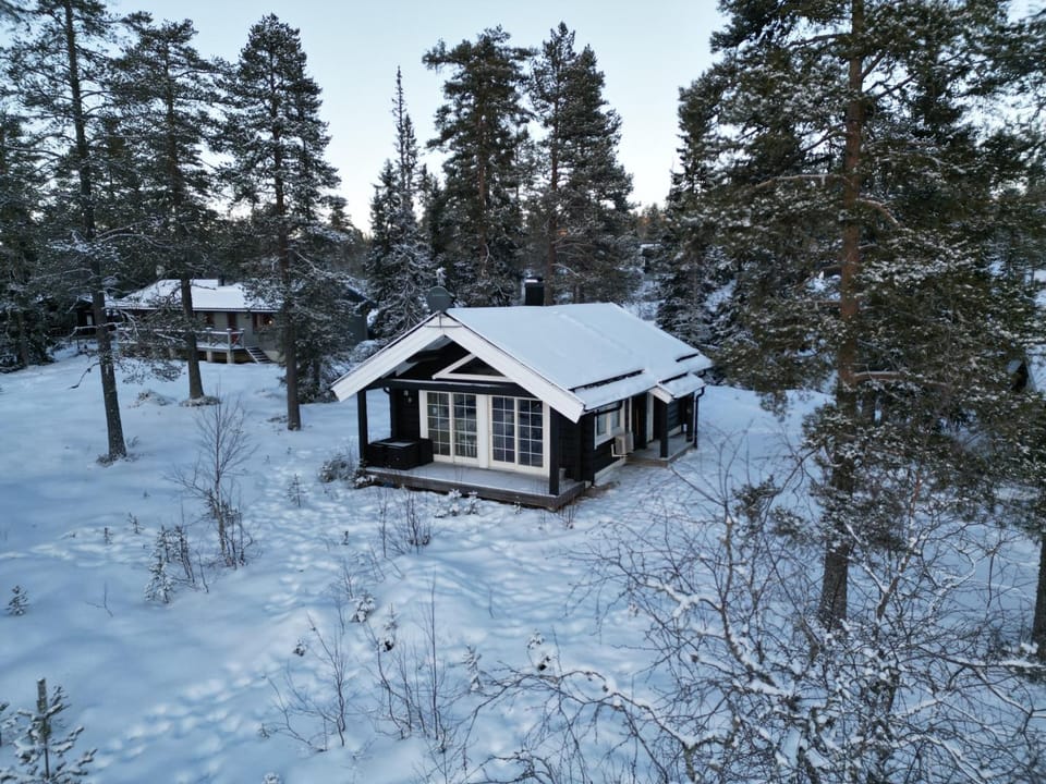 Property building, Day, Winter