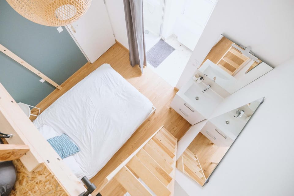 Bed, Photo of the whole room