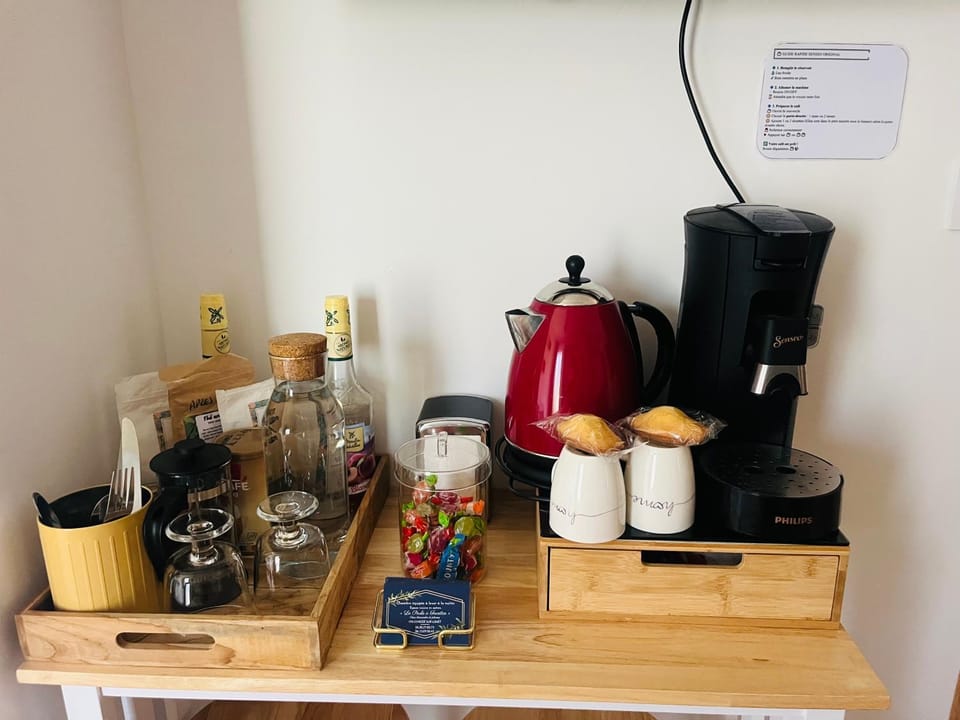 Coffee/tea facilities