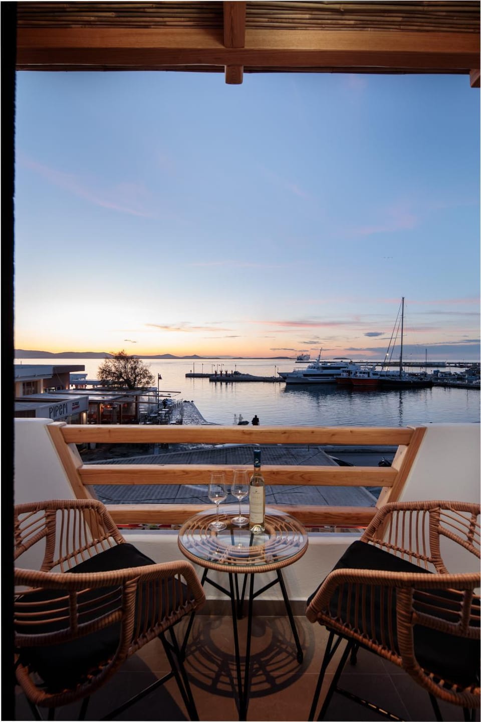 Natural landscape, View (from property/room), Balcony/Terrace, Seating area, Sea view