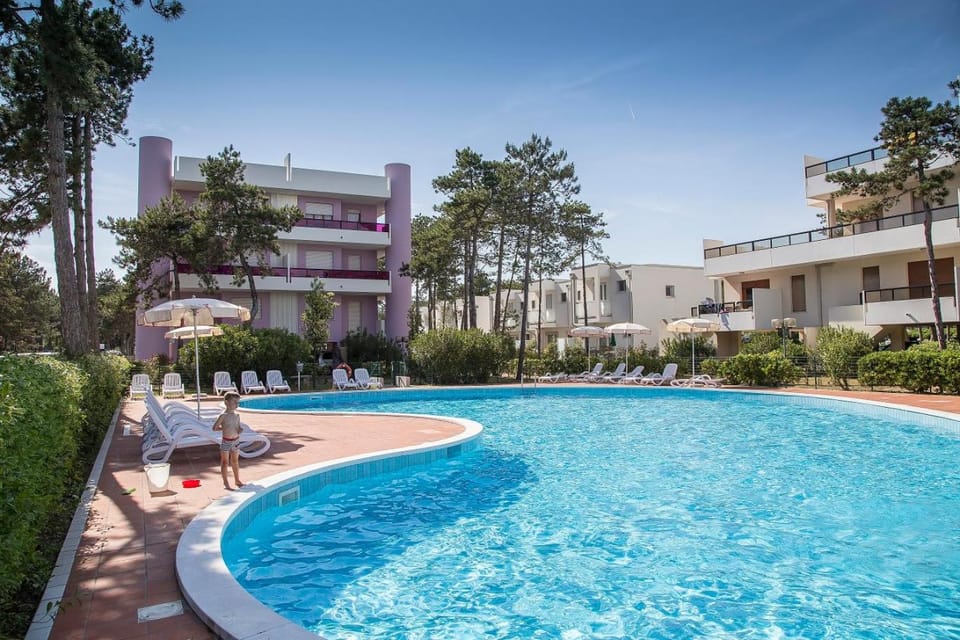 Property building, Swimming pool