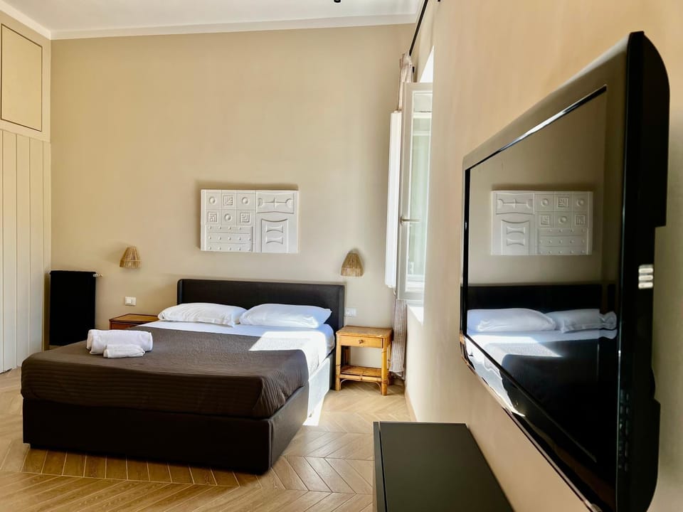 Bed, TV and multimedia