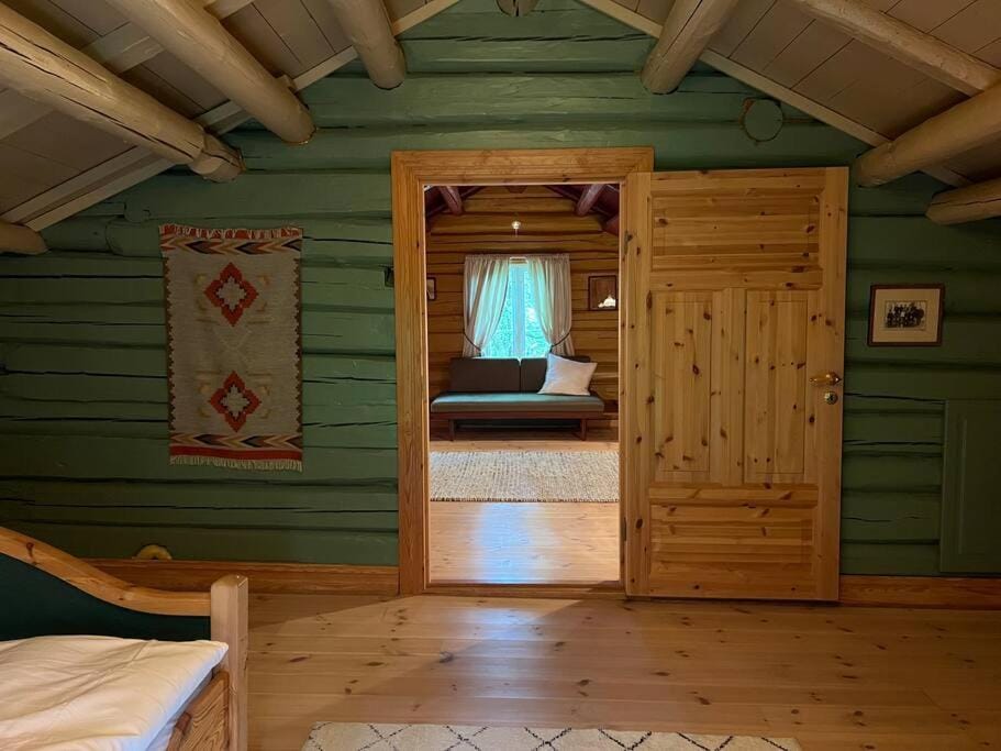 "SoFly Cottage", Authentic Norwegian Experience Chalet in Viken, Norway