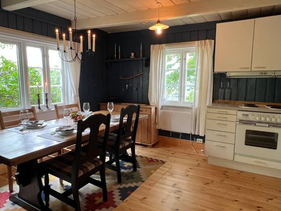 "SoFly Cottage", Authentic Norwegian Experience Chalet in Viken, Norway