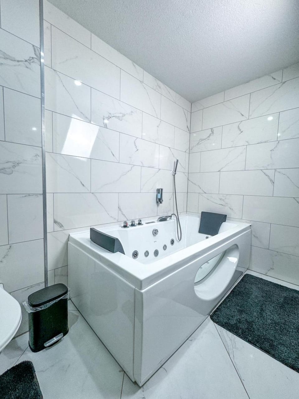Bathroom, Bath