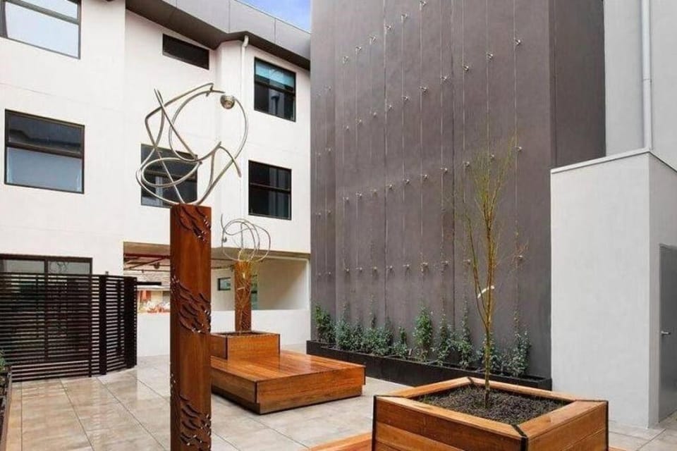Caulfield Elegance: Chic Abode Apartment in Melbourne