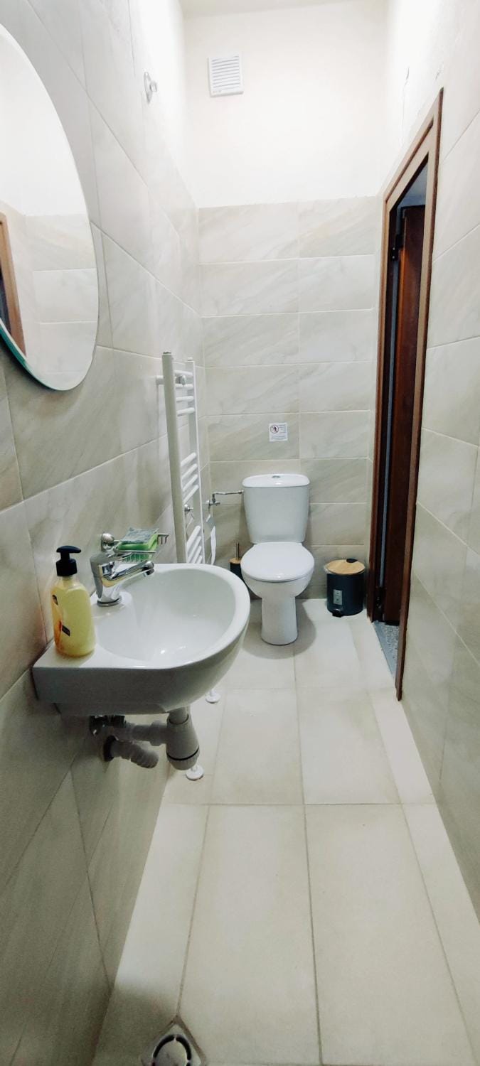Toilet, Bathroom