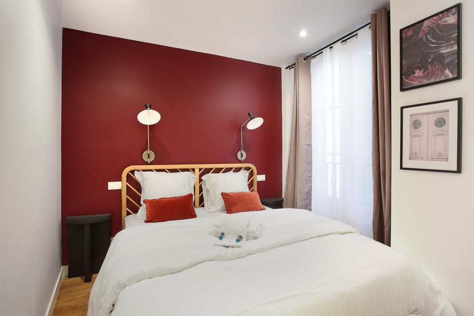 Bed, Bedroom