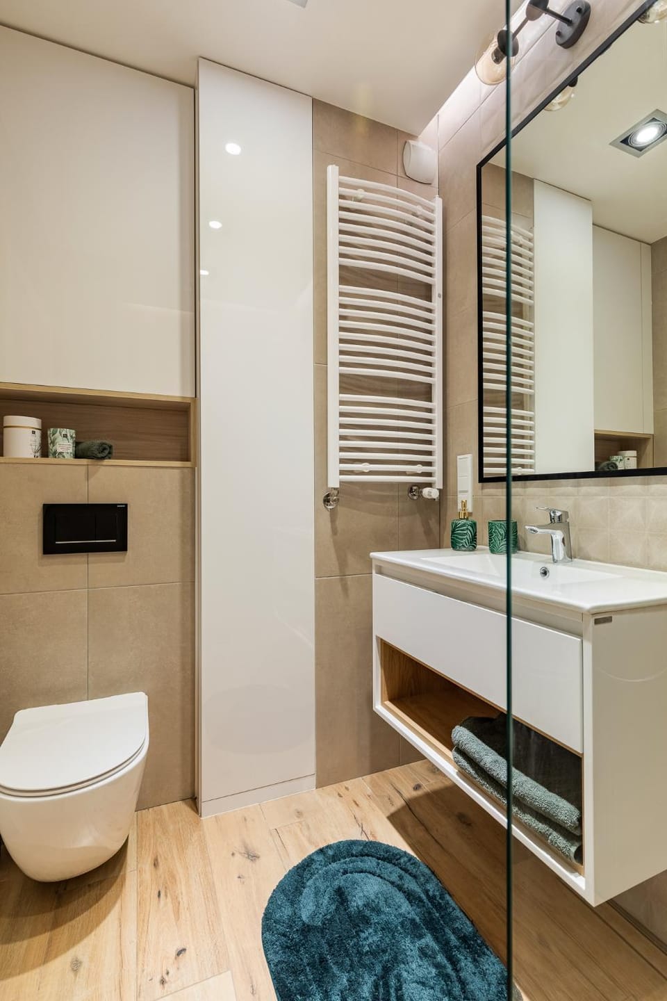 Toilet, Bathroom, internet