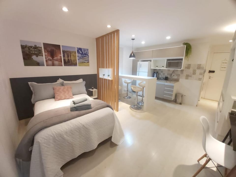 Bed, Kitchen or kitchenette, Living room, Photo of the whole room, oven