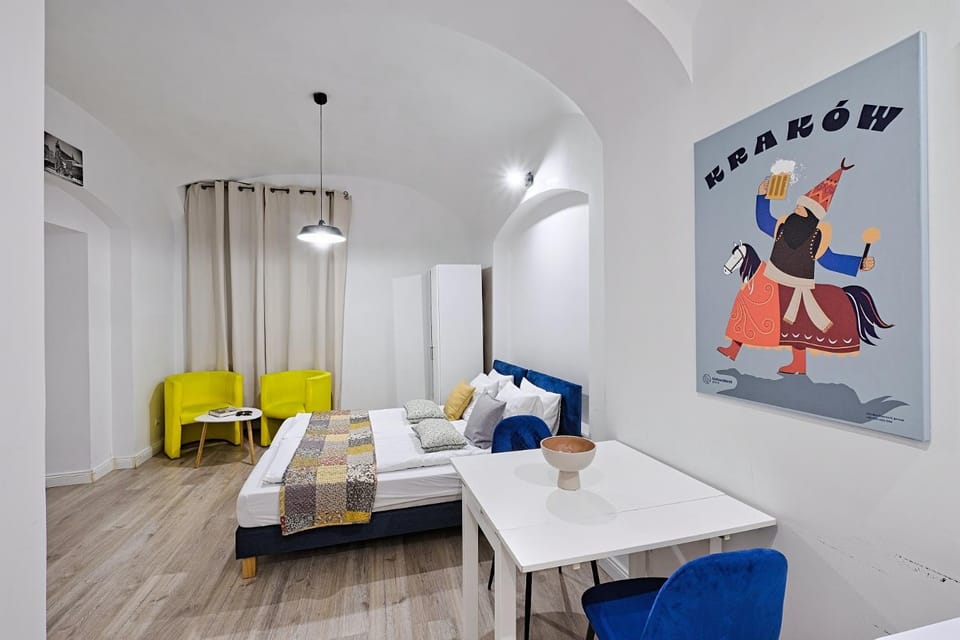 Bed, Living room, Seating area, Bedroom