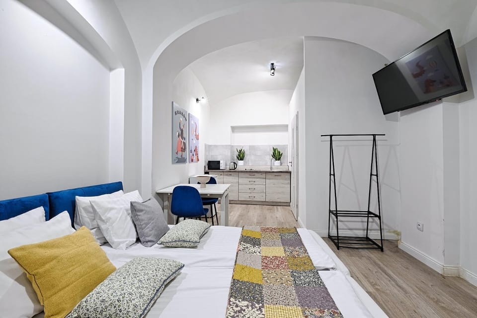 Kitchen or kitchenette, Living room, Photo of the whole room, Bedroom