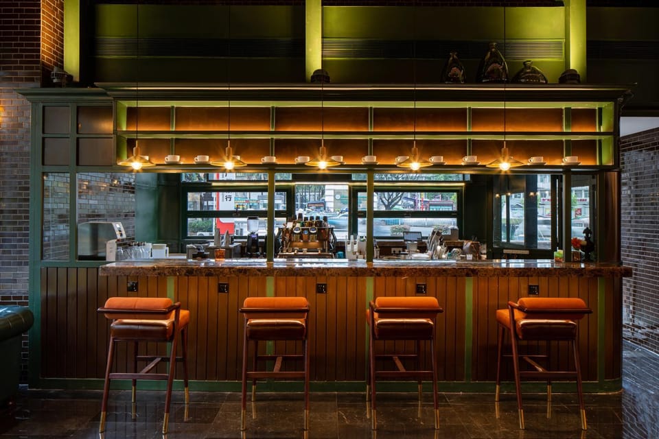 Lounge or bar, Drinks