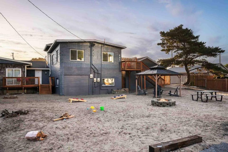 Cottages at Rockaway Beach Suite #3 House in Rockaway Beach