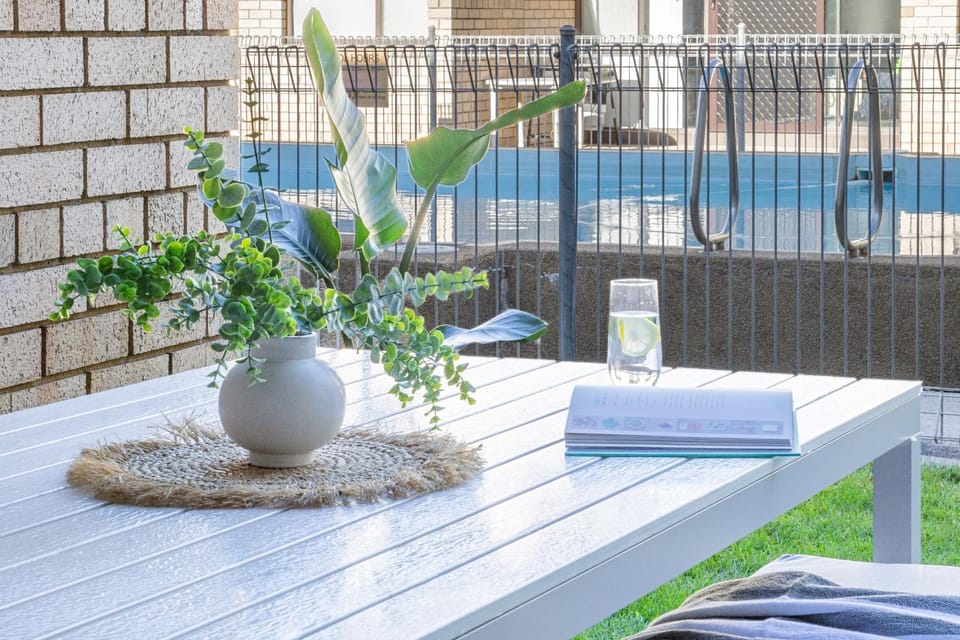 Patio, Day, View (from property/room), Balcony/Terrace, Balcony/Terrace, Other, Pool view, Area and facilities, Swimming pool, Swimming pool, hair dresser
