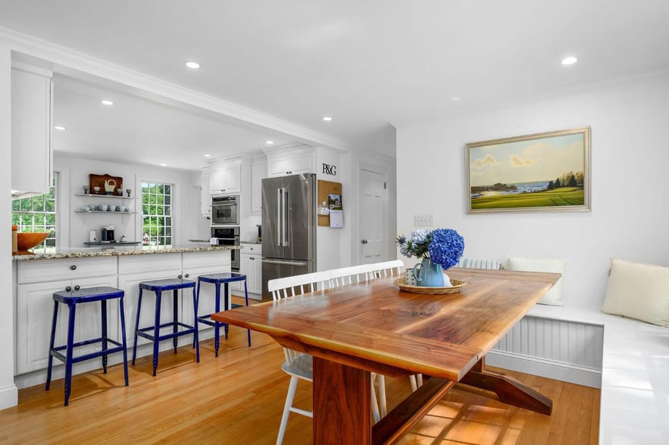 Osterville Retreat – A/C, WiFi Pet-Friendly House in Osterville