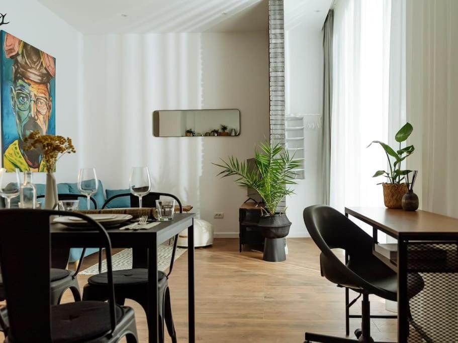 Central 3 Apartment - New Building & Parking Apartment in Bucharest