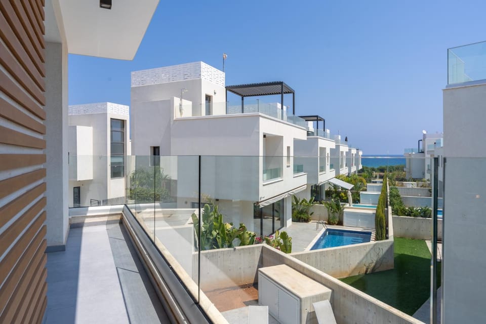 Day, Balcony/Terrace