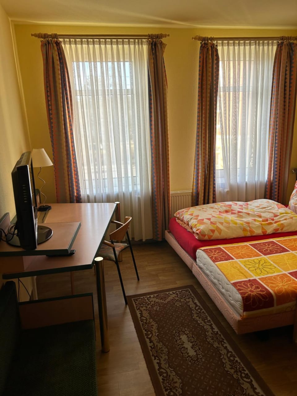 Bed, Photo of the whole room