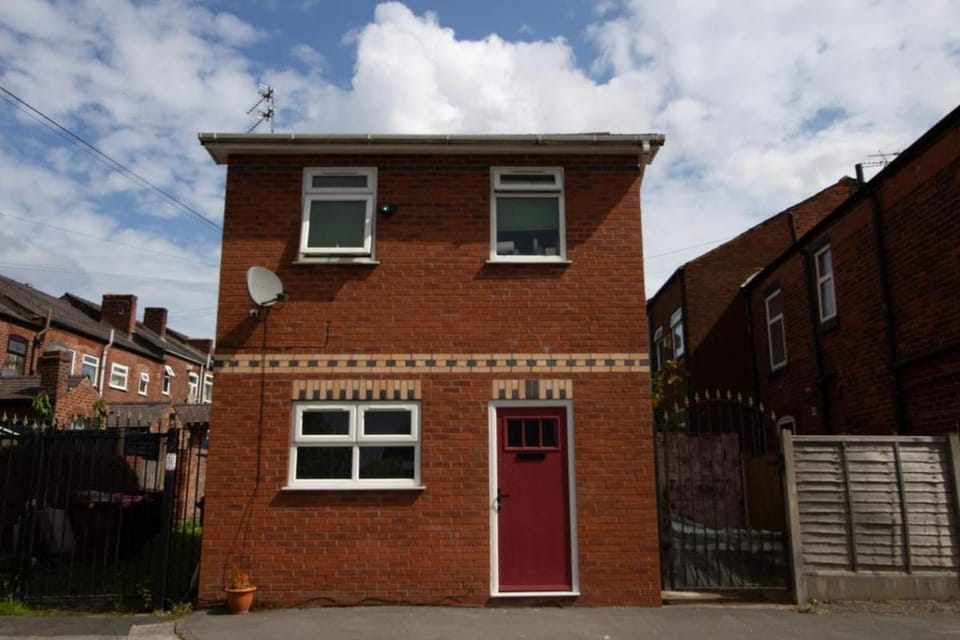 Cosy & Fully Equipped Cottage in Swinton Apartment in England