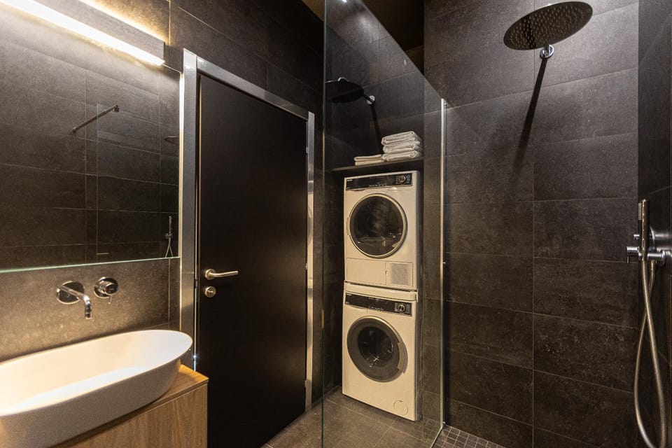 Shower, Bathroom, washing machine, dryer