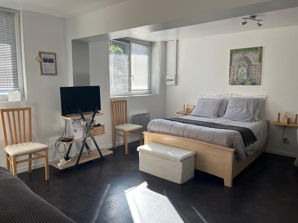 TV and multimedia, Bedroom