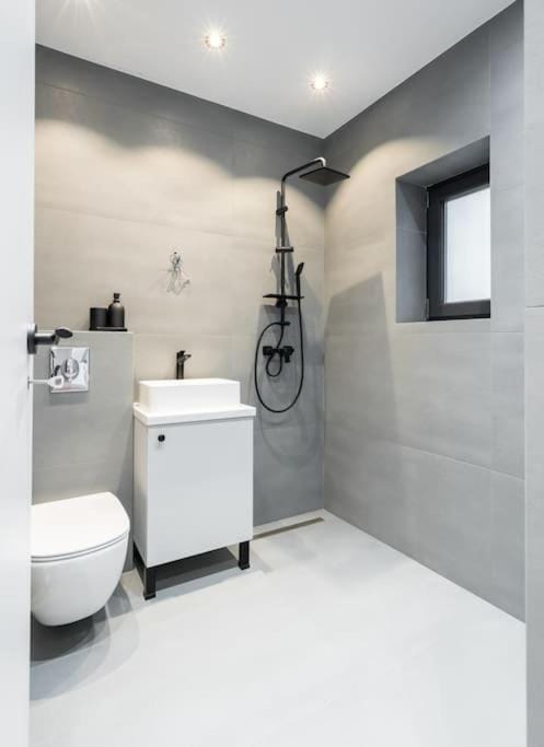 Bright & Calm - 2BR - Top Location Apartment in Bucharest