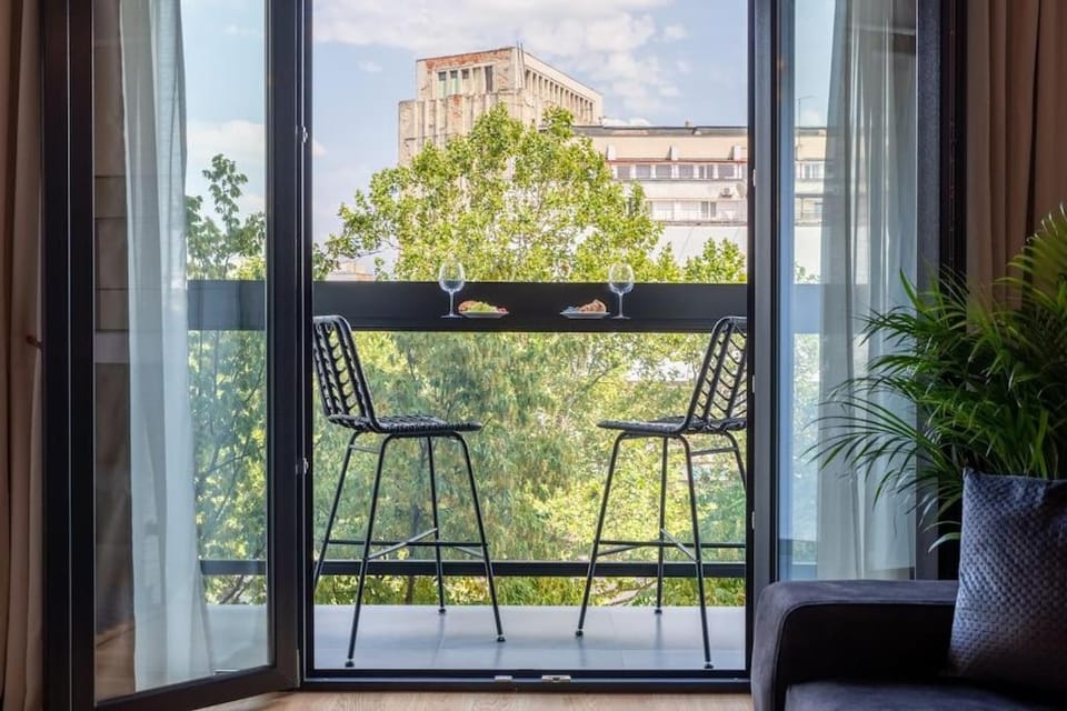 Bright & Calm - 2BR - Top Location Apartment in Bucharest