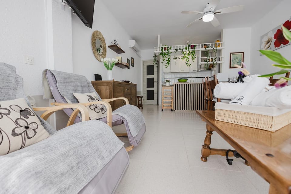 DE TARRAGONA AL DELTA DEL EBRE- A 50 m PLATJA Apartment in Baix Camp