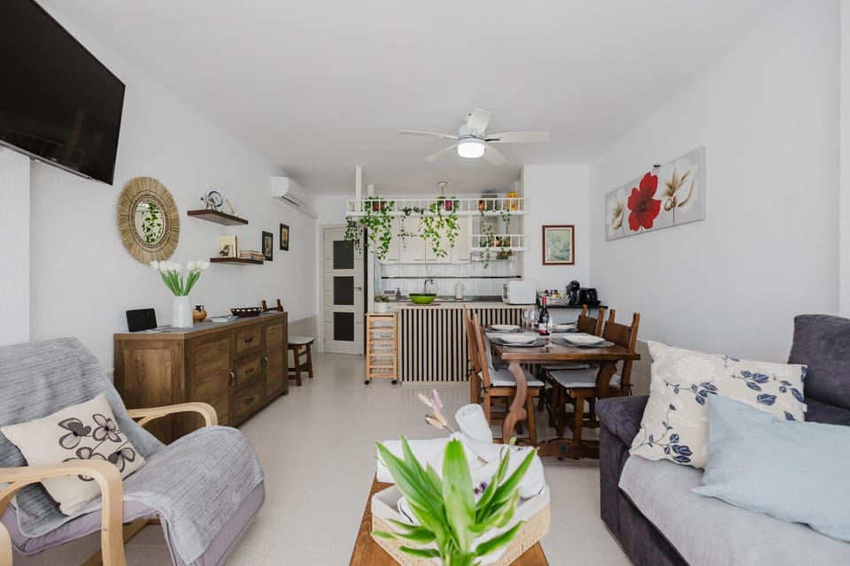 DE TARRAGONA AL DELTA DEL EBRE- A 50 m PLATJA Apartment in Baix Camp