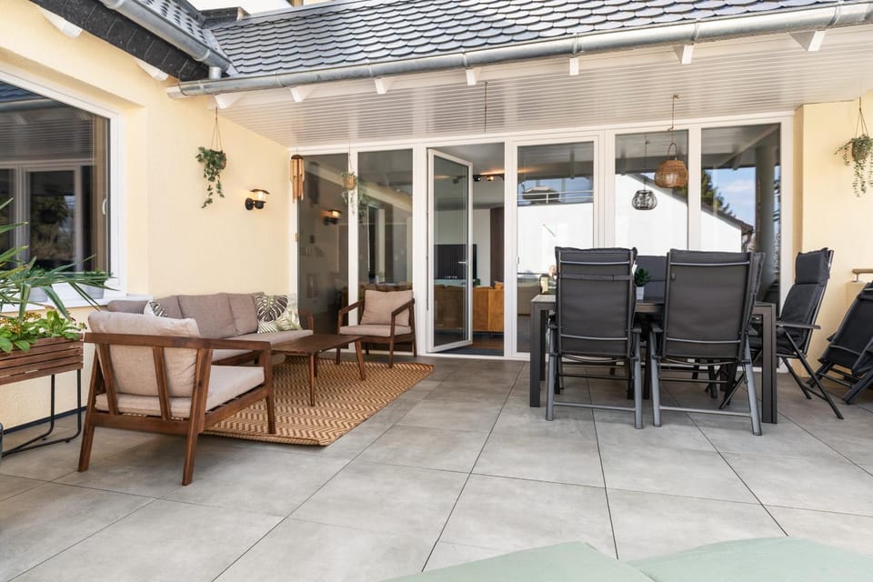 Balcony/Terrace, Seating area, Dining area