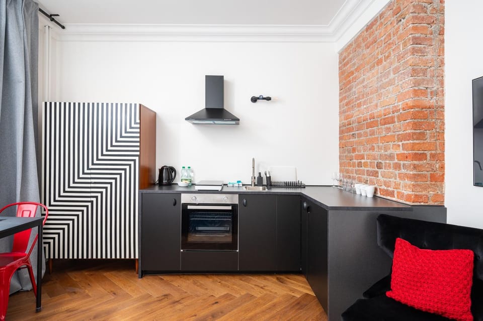 Kitchen or kitchenette, Dining area, pet friendly, stove