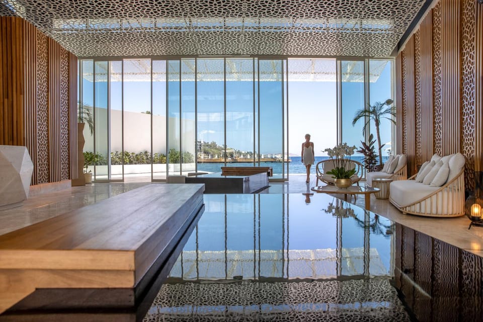 Lobby or reception, Seating area, group of guests