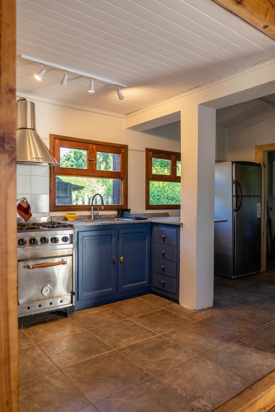Kitchen or kitchenette, pet friendly