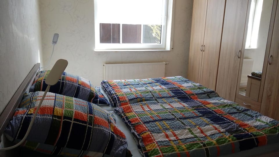 Bed, Photo of the whole room, Bedroom, wardrobe
