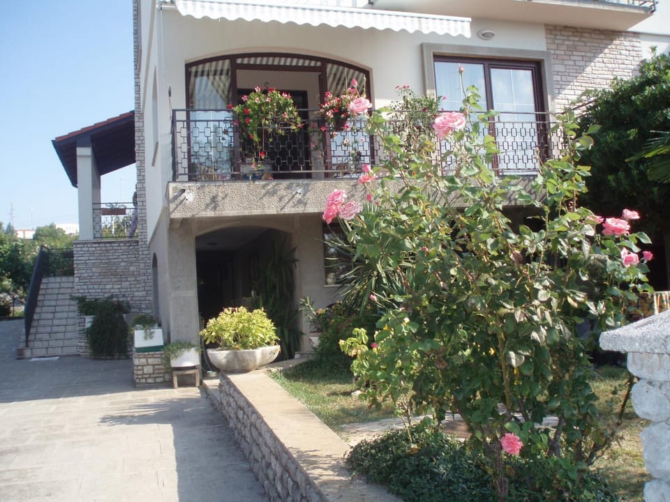 Guest House Lidija Bed and Breakfast in Primorje-Gorski Kotar County