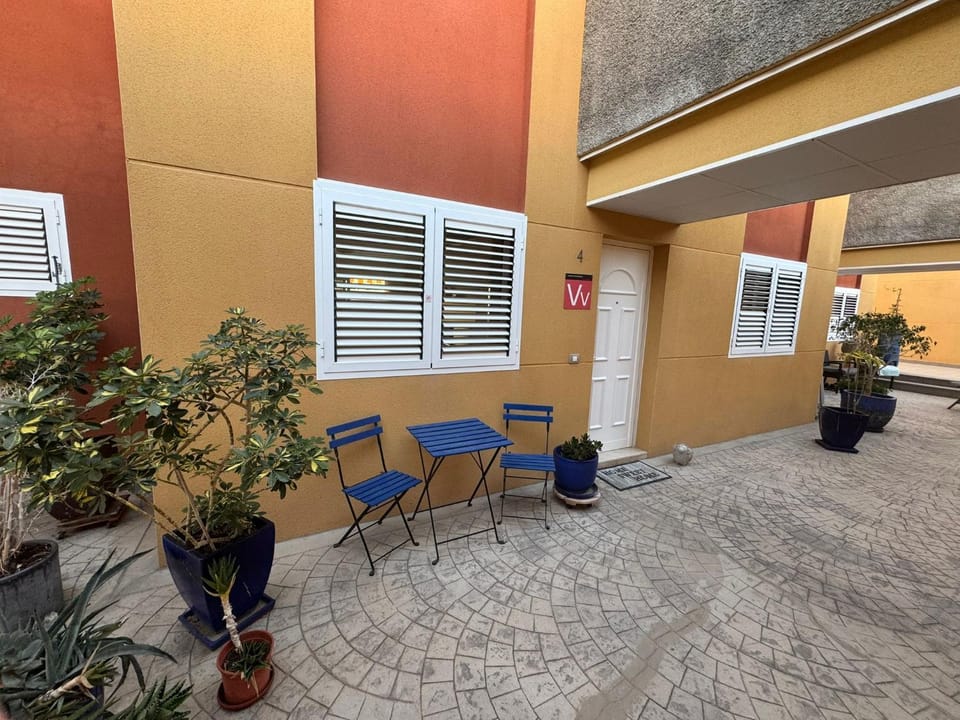 Apartment with view, wifi and pool in Arguineguin Apartment in Comarca Sur