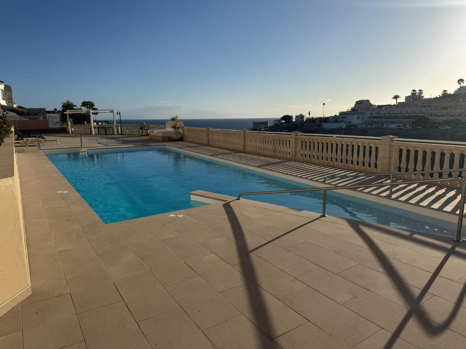 Apartment with view, wifi and pool in Arguineguin Apartment in Comarca Sur